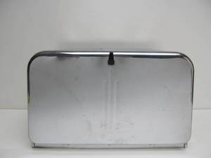 lot 173 image: Vintage 1950s Chrome KREAMER Bread Box