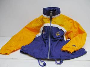 lot 180 image: Excellent Vintage MN VIKING Starter Jacket - Size M