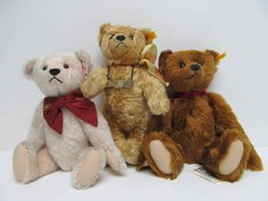 lot 184 image: 3 Signed STEIFF Jointed Bears