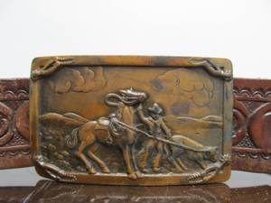 lot 283 image: Old Vintage Western Leather Cowboy Belt wBrassCopper Buckle