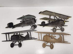 lot 302 image: Lot of 4 Vintage SEXTON 1960s Metal Airplane Wall Plaques