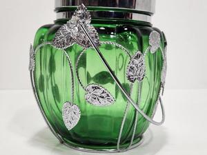 lot 310 image: Vintage Sanyo Japan Green Glass Music Box Jar 