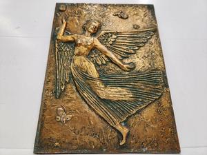 lot 362 image: Beautiful Old Vintage Repousse Gilt Metal Artwork wAngel.