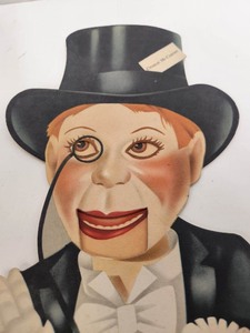 lot 392 image: Orig Vintage 1930s Charlie McCarthy Cardboard Ventriloquist Dummy 