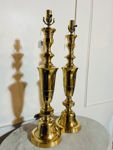 lot 10 image: Tall Mid-Century Modern Asian Inspired Brass Urn Lamps