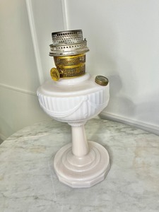 lot 18 image: Antique Aladdin Lamp