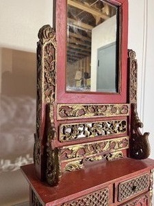 lot 3 image: Antique Indonesian Vanity Chest with Mirror