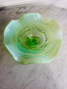 lot 43 image: Uranium Glass Pedestal Dish