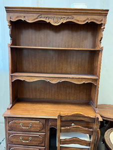 lot 78 image: Henry Link Margeux French Provincial Desk with Hutch top