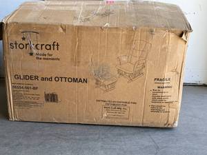 lot 86 image: Storkcraft Tuscany White with Taupe Swirl Cushion Glider and Ottoman Set