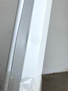 lot 120 image: Wall Mounted 72-150 Electric 110-127V 50-60Hz Projection Screen