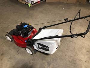 Recycler 21 in. Briggs and Stratton Low Wheel RWD Gas Walk Behind Self Propelled Lawn Mower with Bagger by Toro  Customer Returns See Pictures
