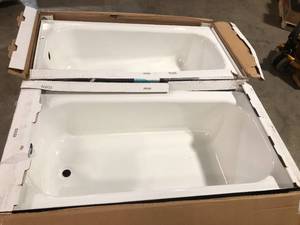 Mauicast 60 in. Right Drain Rectangular Alcove Soaking Bathtub in White by Bootz Industries   Customer Returns See Pictures