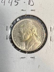 2 US SILVER WARTIME NICKELS 1943-S 1945-D