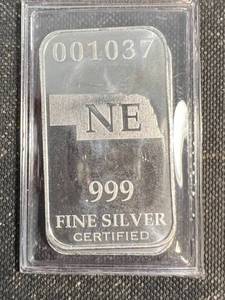 1 TROY OZ .999 FINE SILVER (2 X � OZ BARS) SEALED