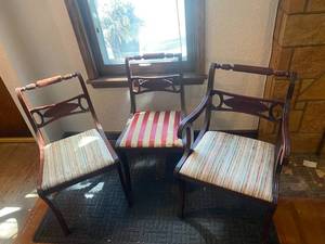 lot 36 image: 3 Vintage Wood-Carved Chairs