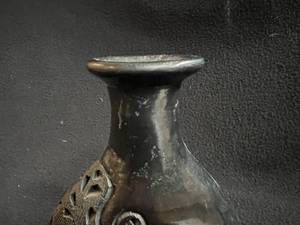 lot 79 image: Dona Rosa Signed Pottery