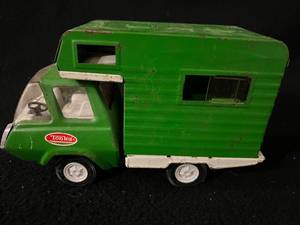 lot 92 image: Vintage Tonka Truck Camper