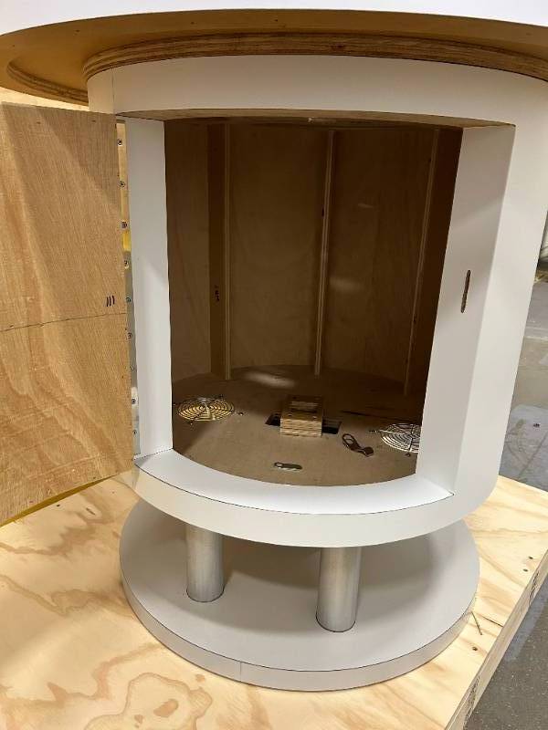 lot 148 image: Trade Show DisplayCabinet