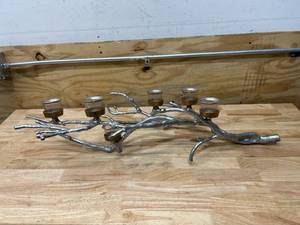 lot 91 image: Decorative Tree Branch Candle Holder