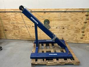 lot 35 image: ULTRA-TOW 2500-LB Trailer Winch, Empty