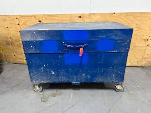 lot 85 image: Job Box