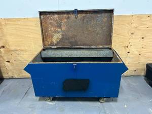 lot 88 image: Job Box