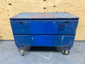 lot 90 image: Job Box