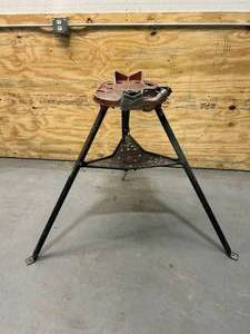 lot 71 image: RIDGID 460 Tristand- 18 to 6