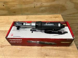 lot 70 image: HUSKY 38 in Reactionless Ratchet- 80 FT-LBS