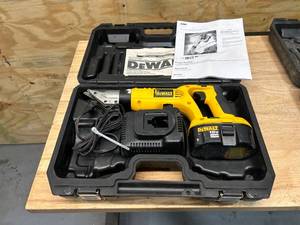 lot 47 image: DEWALT DC490 Cordless Shear with Battery, Charger with Case