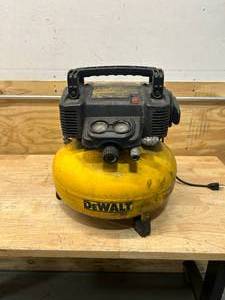 lot 128 image: DEWALT 6 Gallon Air Compressor