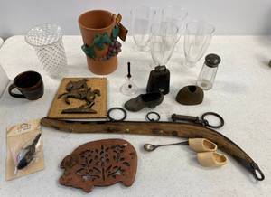 lot 88 image: Group Of Misc. Vintage Items