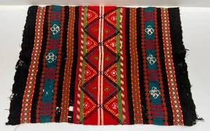 lot 96 image: 29 x 22 Hand Woven Rug