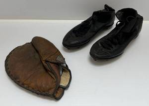 lot 150 image: Vintage 1940s-50s Spot O Bilt Leather High Top Football Shoes Cleats And Babe Dahlgren Denkert BM 20 Basemitt