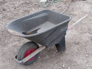 lot 23 image: Rubbermaid Molded-Plastic Wheelbarrow