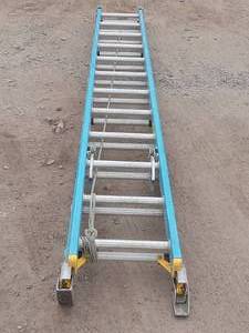 lot 21 image: Werner Fiberglass Extension Ladder
