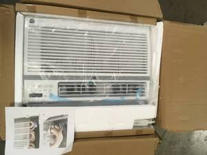 12,000 BTU 115-Volt Window Air Conditioner LW1216ER Cools 550 Sq. Ft. with ENERGY STAR and Remote by LG Electronics  Customer Returns See Pictures