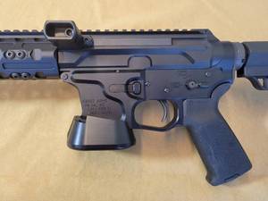 lot 52 image: Gibbz 9mm Side Charging Pistol Caliber Carbine Competition Rifle
