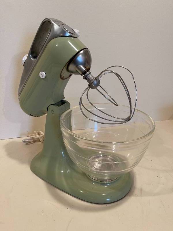 Vintage Kitchen Aid Mixer 4C Large Glass Mixing Bowl Kitchenaid