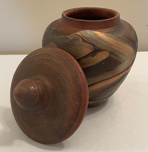 lot 50 image: Tanegashima Chamber Spice Jar by St. Johns Pottery
