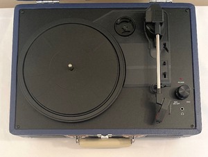 lot 55 image: Crosley Turntable