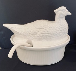 lot 62 image: Wonderful White Dishware Grouping
