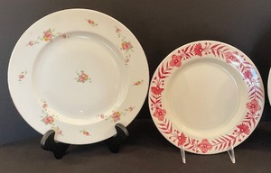 lot 83 image: Fun Floral Dishware Grouping