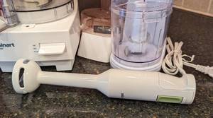 lot 24 image: Assorted Kitchen Small Appliances