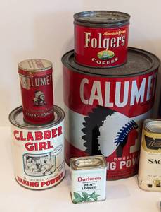 lot 28 image: Assorted Vintage Tins and Cookie Jar