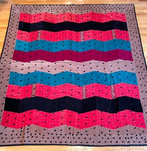 lot 120 image: Vibrant Vintage Quilt