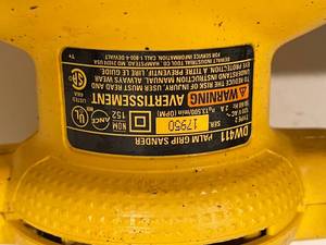 lot 189 image: DeWalt Palm Sander Model DW411