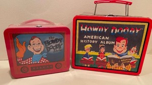 lot 191 image: Assorted Lunch Boxes With Some Thermoses