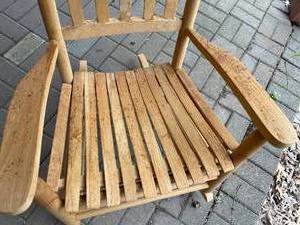 lot 196 image: Vintage Wooden Rocking Chair